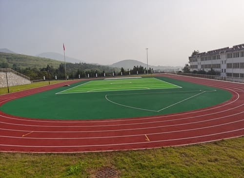 池州石臺(tái)小河中學(xué)運(yùn)動(dòng)場